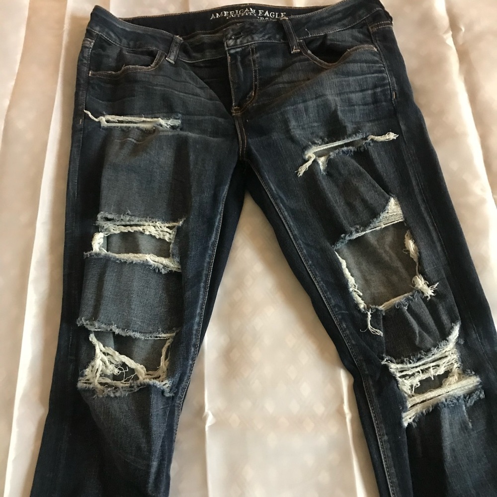 American Eagle ripped jeggings
